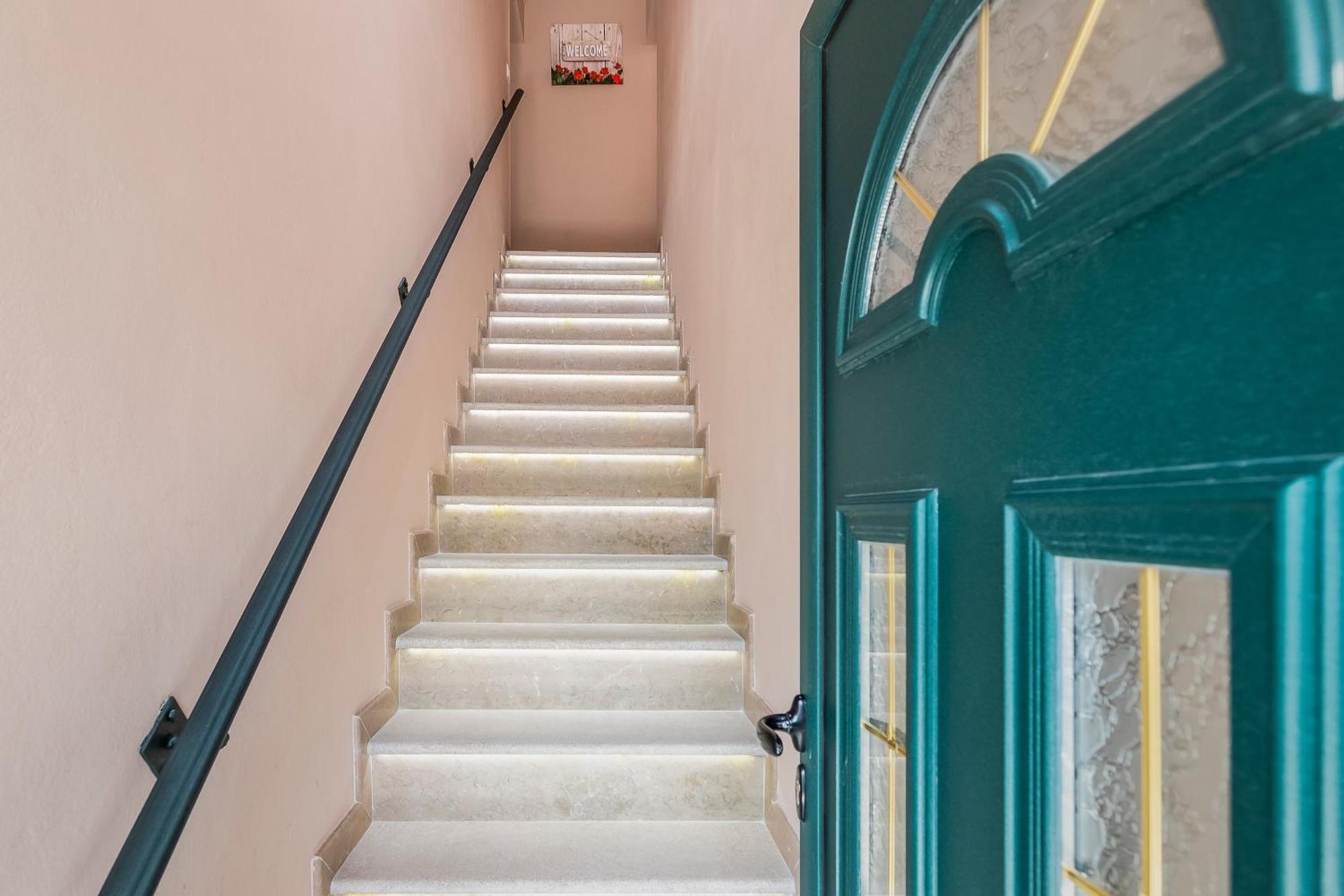 Apartments Doncic コトル 部屋 写真