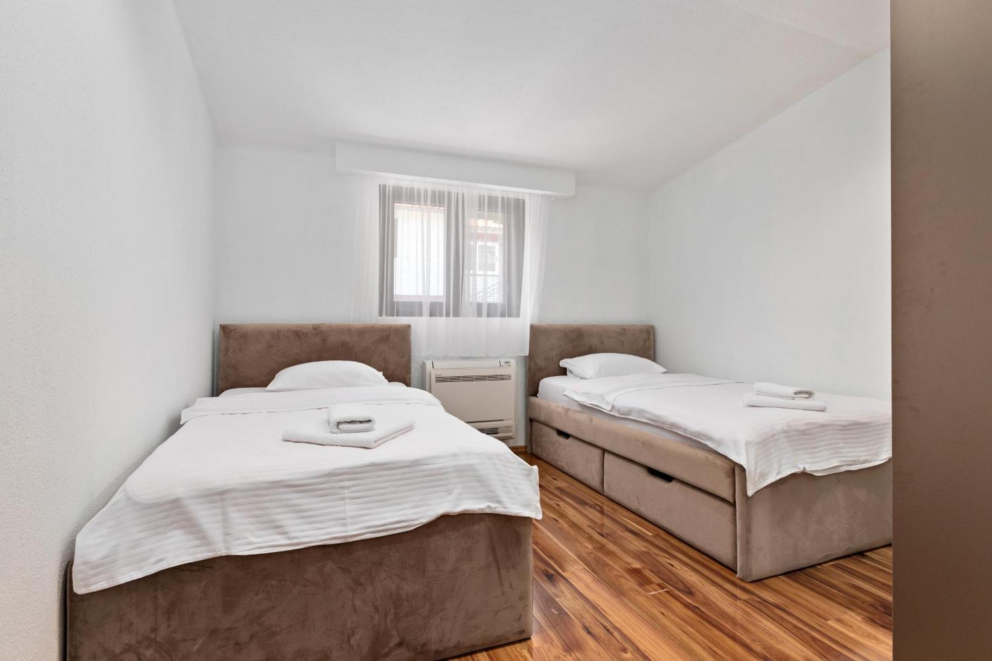 Apartments Doncic コトル エクステリア 写真